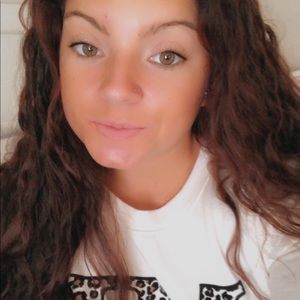 Meet your Posher, Alisha